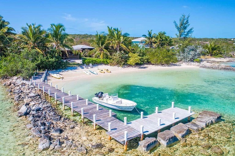 Bhs018 - Beachfront villa with heated pool in Great Exuma