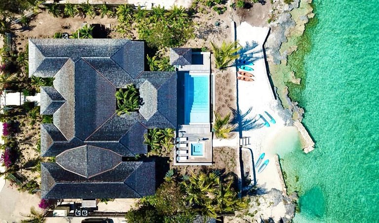 Bhs019 - Oceanfront villa with infinity pool in Great Exuma