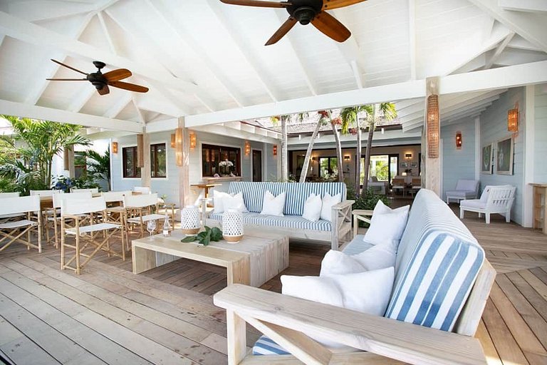 Bhs019 - Oceanfront villa with infinity pool in Great Exuma