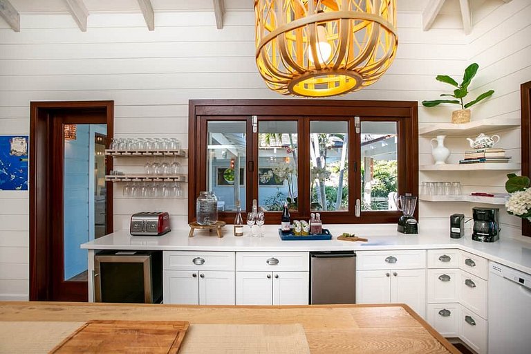 Bhs019 - Oceanfront villa with infinity pool in Great Exuma