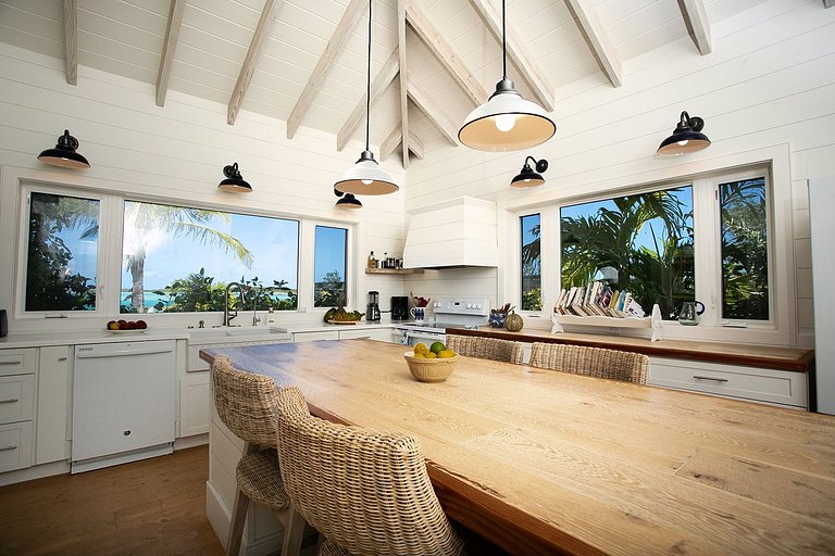 Bhs022 - Oceanfront cottage with infinity pool in Great Exum