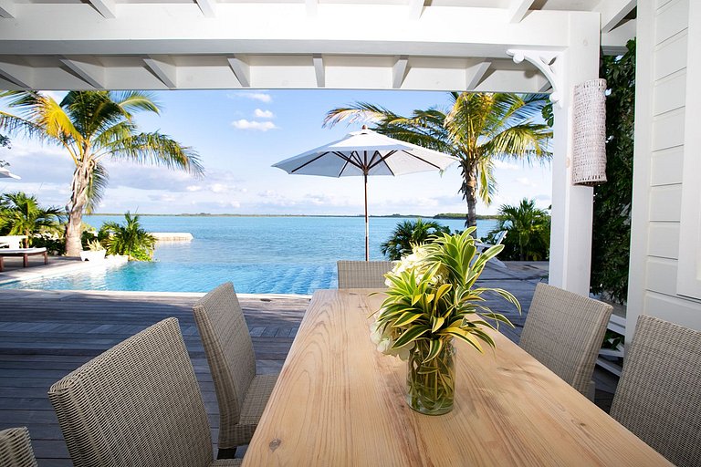 Bhs022 - Cottage frente al mar con piscina en Great Exuma
