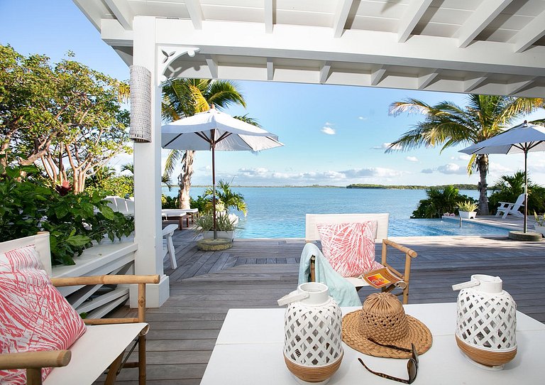 Bhs022 - Cottage frente al mar con piscina en Great Exuma