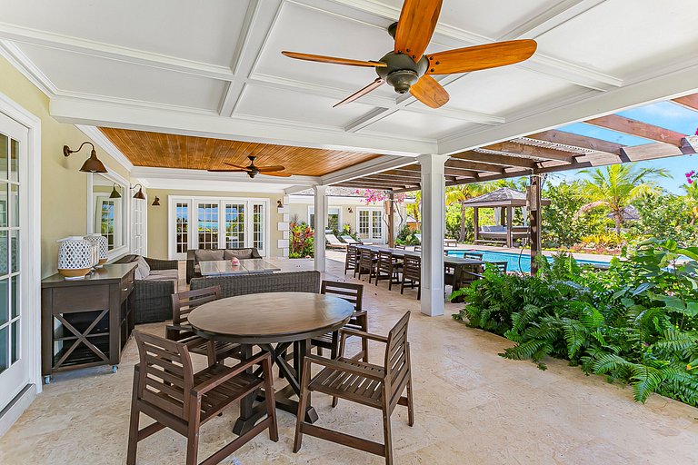 Bhs021 - Waterfront villa with private pool in Great Exuma