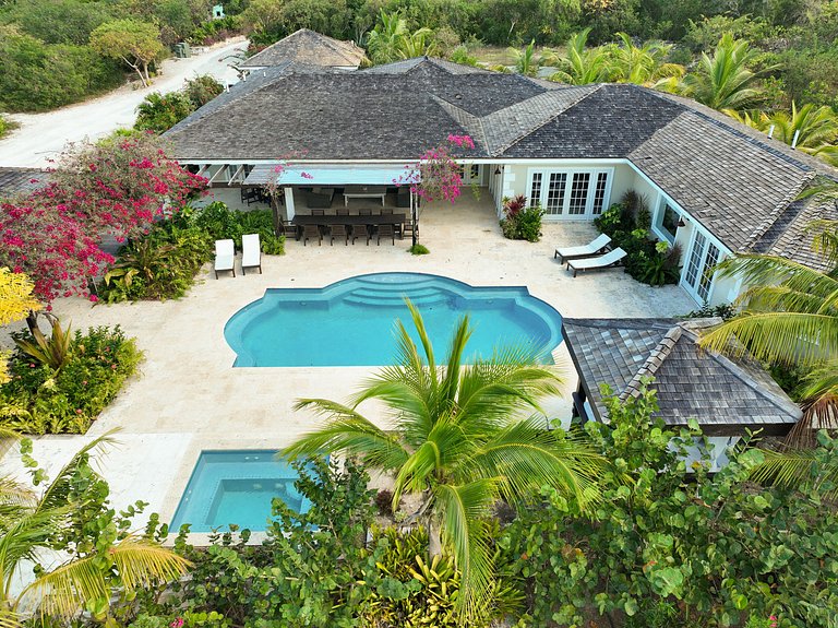 Bhs021 - Waterfront villa with private pool in Great Exuma