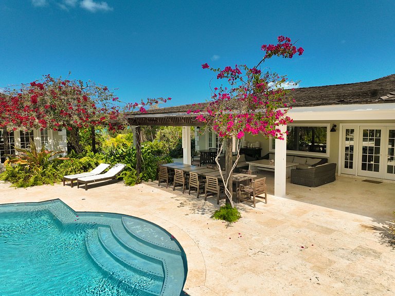 Bhs021 - Villa frente al agua con piscina privada en Great E