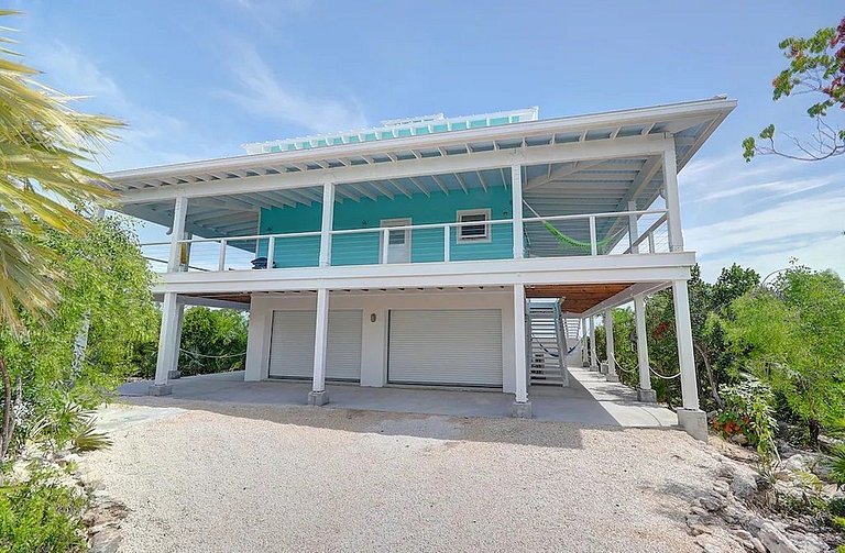 Bhs024 - Oceanfront villa with private dock in Exuma