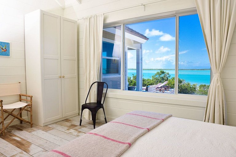 Bhs027 - Beachfront villa with private pool in Great Exuma