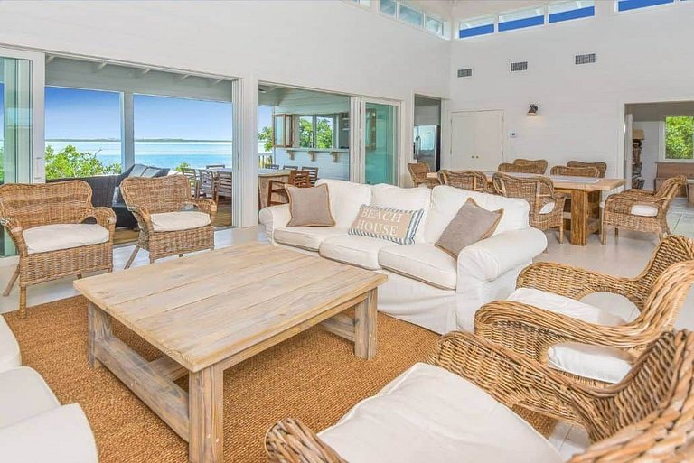 Bhs028 - Beachfront house with ocean views in Great Exuma