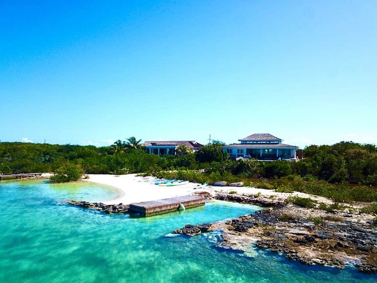 Bhs028 - Beachfront house with ocean views in Great Exuma