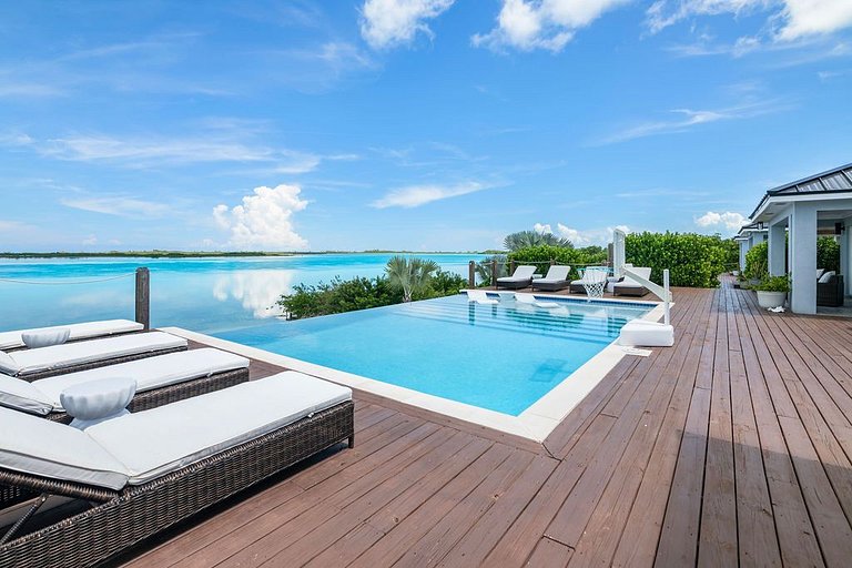 Bhs031 - Luxury beachfront villas with private dock in Exuma