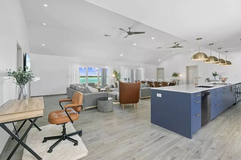 Bhs031 - Luxury beachfront villas with private dock in Exuma