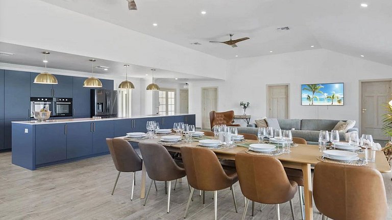 Bhs030 - Luxury beachfront villa with private dock in Exuma