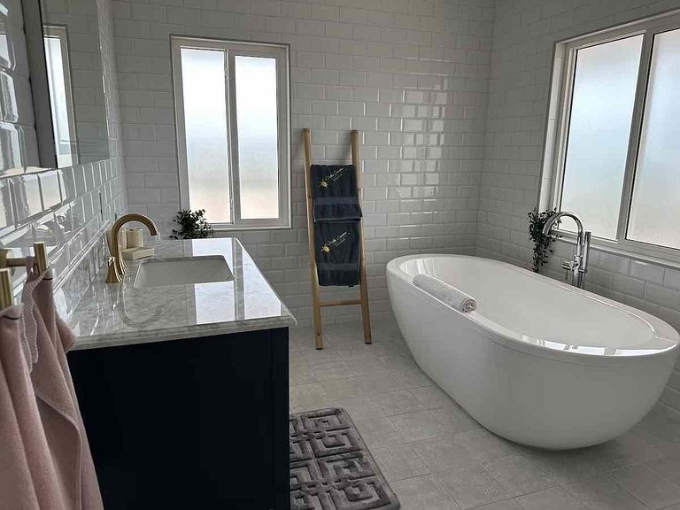 Bhs032 - Ocean view villa with private pool in Exuma