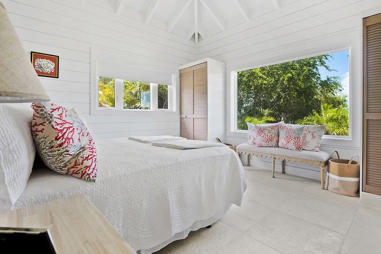 Bhs014 - Villa frente al mar con muelle privado en Exuma