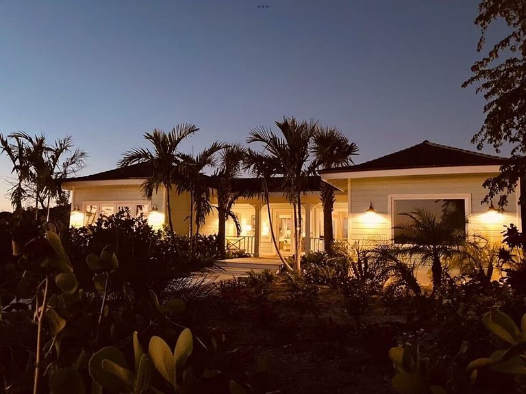 Bhs014 - Villa à beira-mar com píer privativo em Exuma