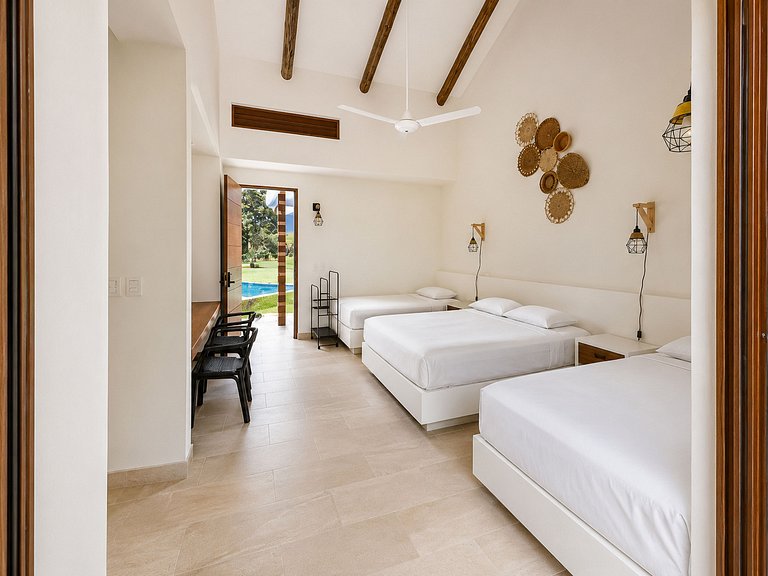 Anp084 - House with lake views in Mesa de Yeguas