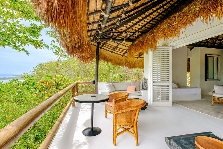Car082 - Oceanfront villa with pools in Barú
