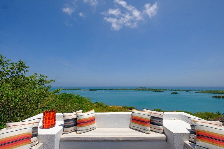 Car082 - Oceanfront villa with pools in Barú