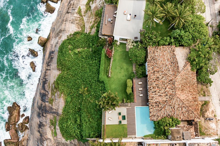 Rio014 - Beautiful villa with sea view in Joatinga