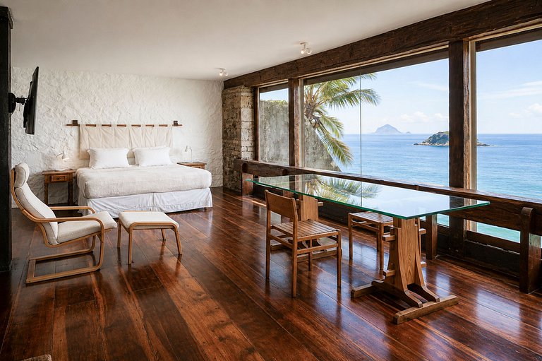 Rio014 - Beautiful villa with sea view in Joatinga