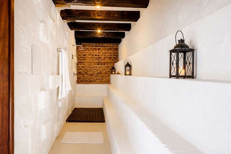 Rio014 - Beautiful villa with sea view in Joatinga