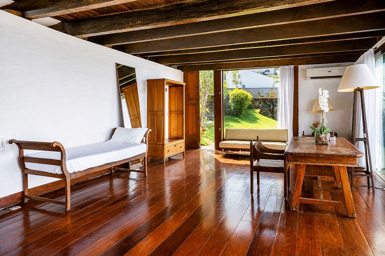 Rio014 - Beautiful villa with sea view in Joatinga