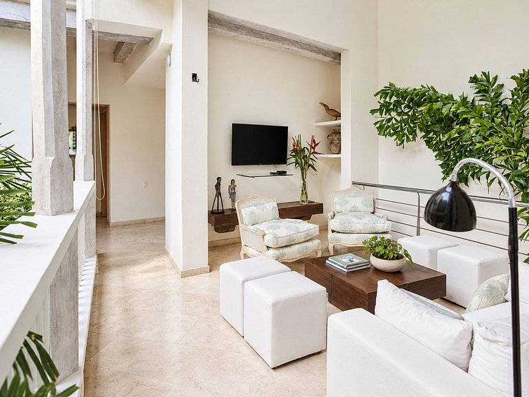 Car048 - Luxurious 4 bedroom villa with beautiful view
