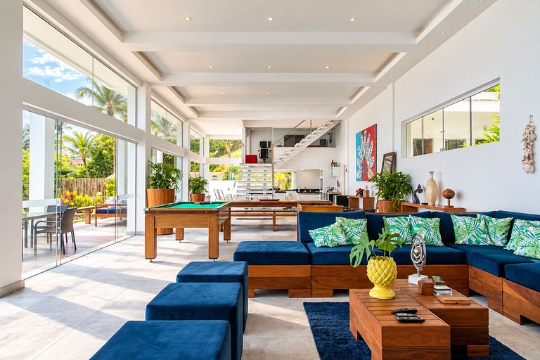 Ang007 - Vila à Beira-Mar com Acesso Exclusivo à Praia em An
