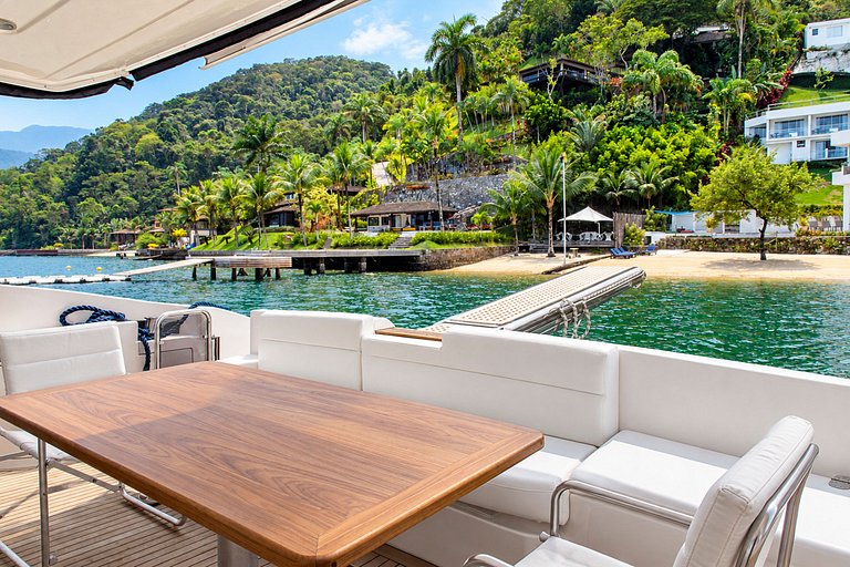 Ang007 - Villa au bord de l'eau avec accès exclusif à la pla