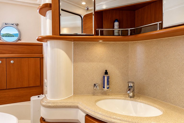 Ang007 - Waterfront Villa with Exclusive Beach Access in Ang