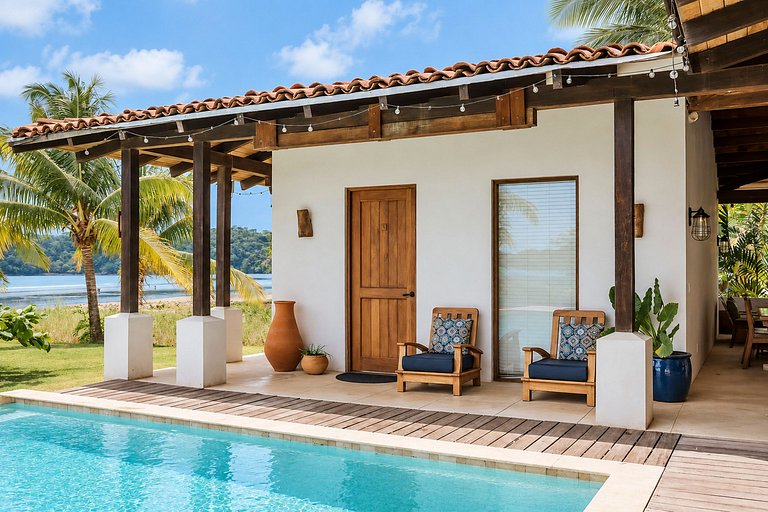 Pan017 - Tropical Villa with Private Pool near Playa Venao