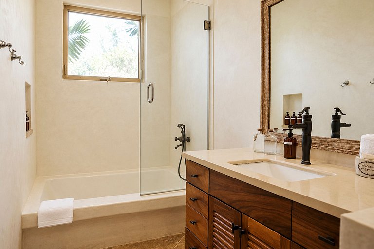 Pan017 - Tropical Villa with Private Pool near Playa Venao