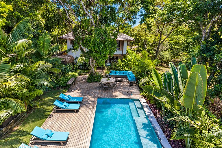 Bah131 - Tropical villa with pool in Altos de Trancoso