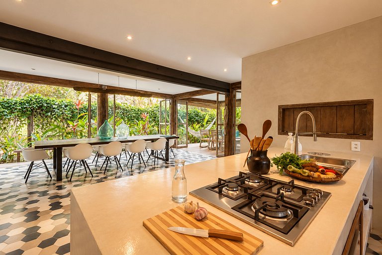 Bah131 - Tropical villa with pool in Altos de Trancoso