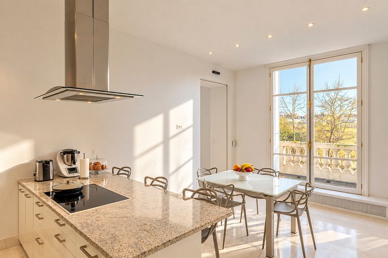 Par168 - Apartamento con vistas a la Torre Eiffel en el Camp