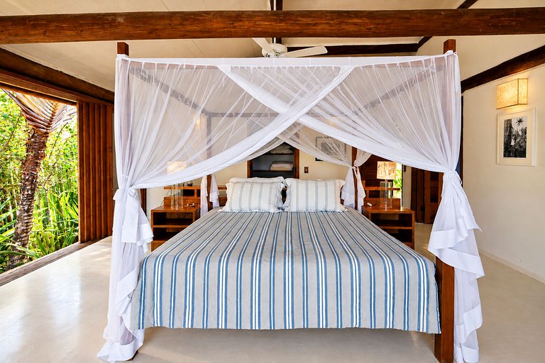 Bah002 - Luxury 6-Bedroom Beachfront Villa in Trancoso