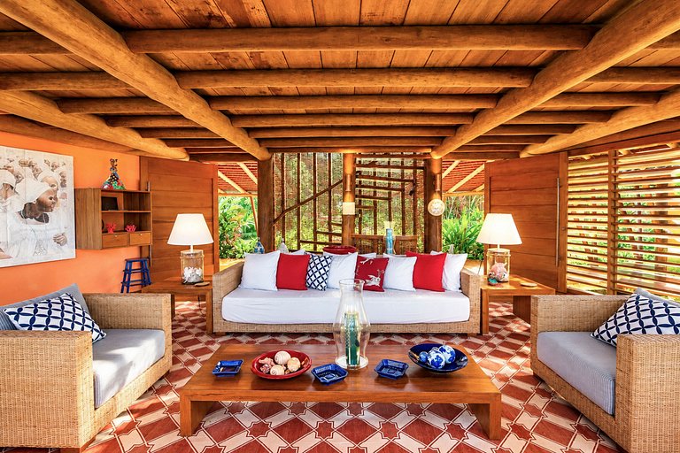 Bah002 - Luxury 6-Bedroom Beachfront Villa in Trancoso