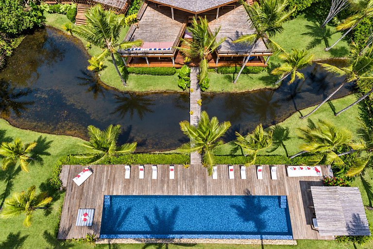 Bah002 - Luxury 6-Bedroom Beachfront Villa in Trancoso