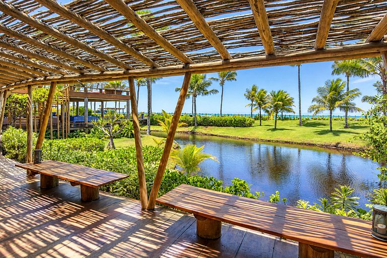Bah002 - Luxury 6-Bedroom Beachfront Villa in Trancoso