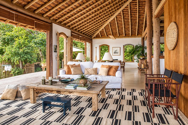 Bah052 - Luxury 5-Bedroom Villa with Ocean Views near Tranco