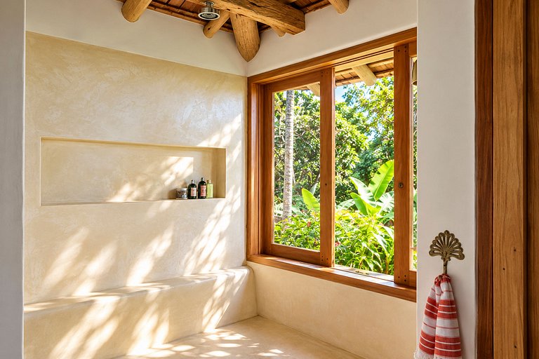 Bah052 - Luxury 5-Bedroom Villa with Ocean Views near Tranco