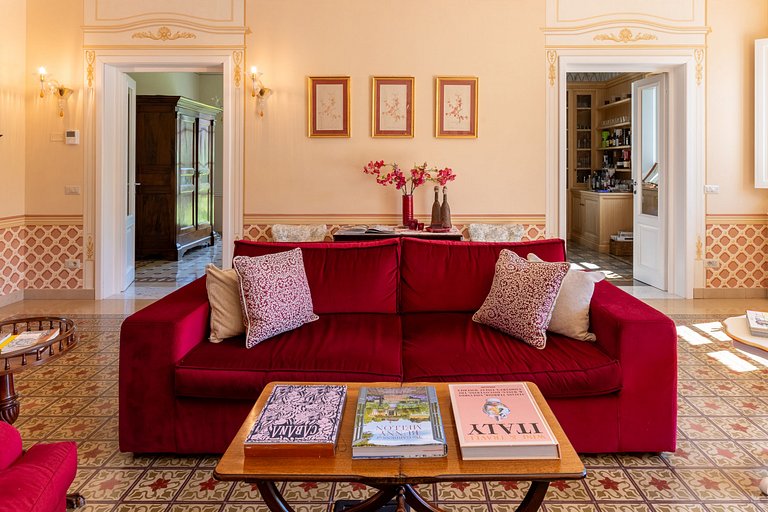 Tus007 - Histórica villa de 9 dormitorios con spa cerca de L