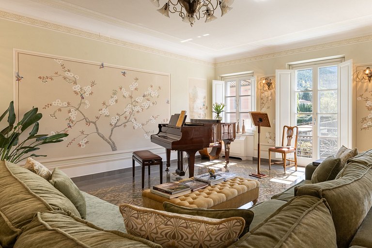 Tus007 - Historic 9-Bedroom Villa with Spa near Lucca, Tusca