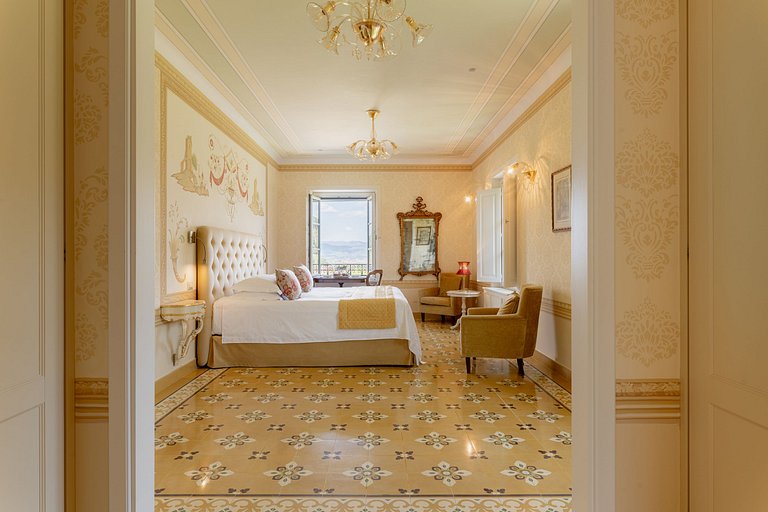 Tus022 - A beautiful 18th-century villa next to Lucca
