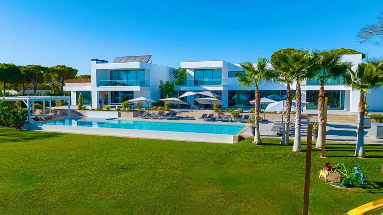 Alg028 - Luxurious Villa in Vilamoura, Algarve