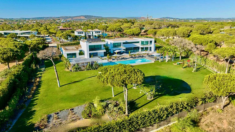 Alg028 - Luxurious Villa in Vilamoura, Algarve