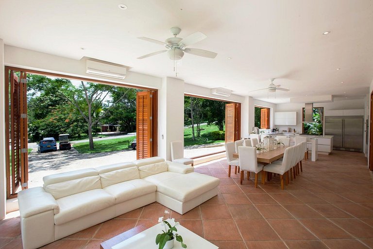 Anapoima, 5 bedrooms, mansion, golf club.