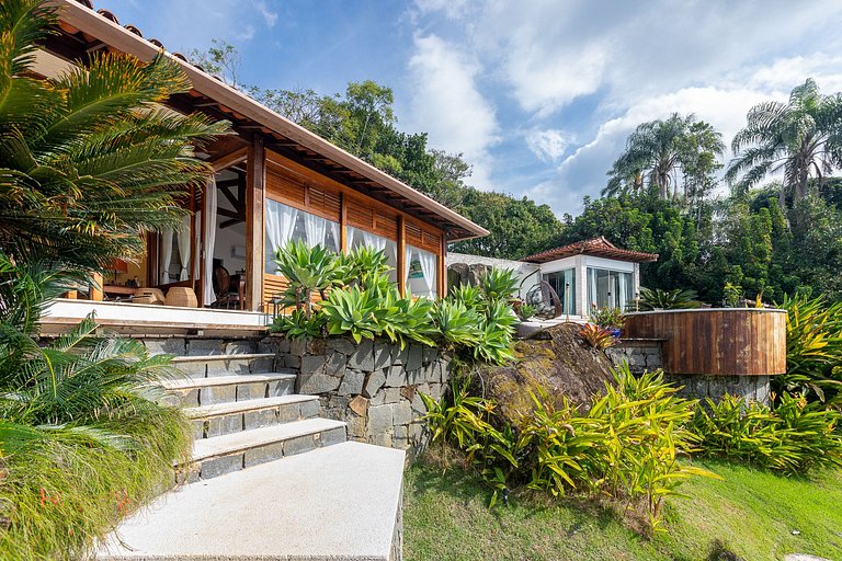 Ang043 - Charming 4 bedroom house on an island in Angra