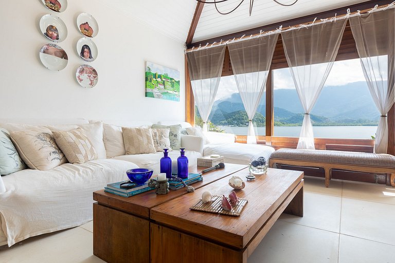 Ang043 - Charming 4 bedroom house on an island in Angra